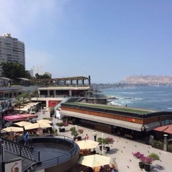 Lima - winkelcentrum aan zee